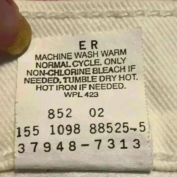 VTG 90s Levi’s White Black Tab Summer Shorts - Picture 4 of 7